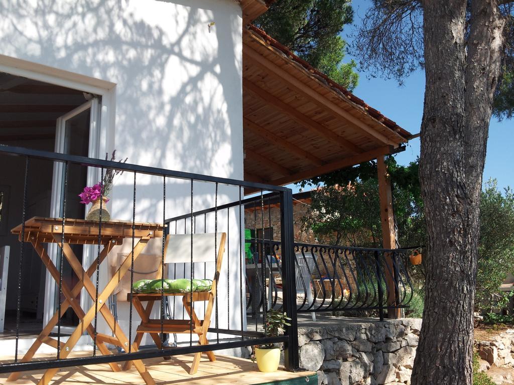 Robinson House Kata Villa Милна Екстериор снимка